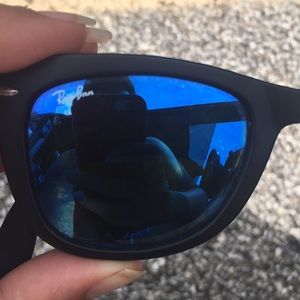 Folding Wayfarer Ray-Bans